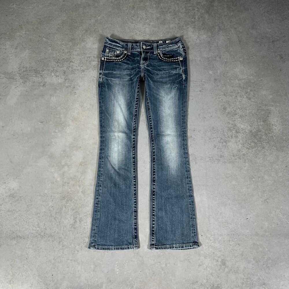 Bootcut Low Rise Miss Me Women’s Medium Wash Flared Denim Jeans Size 26